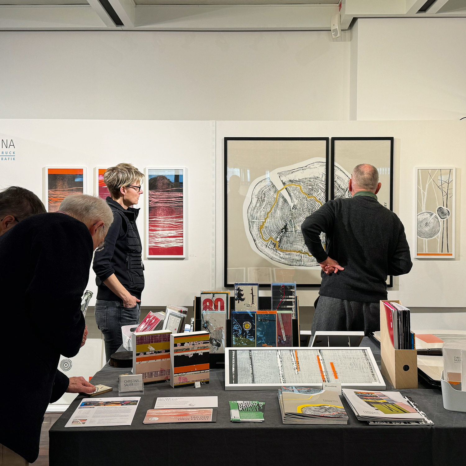 GRAFIKBÖRSE BORKEN 2025 | Messestand | Ansicht 3